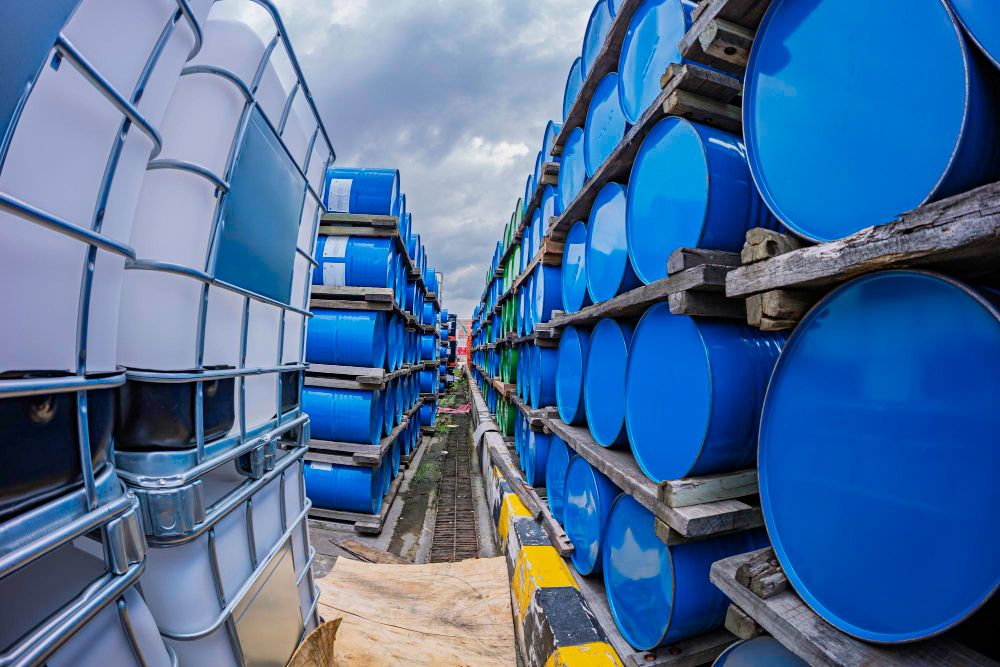 Gestione Antinquinamento: Le soluzioni innovative delle vasche di contenimento liquidi